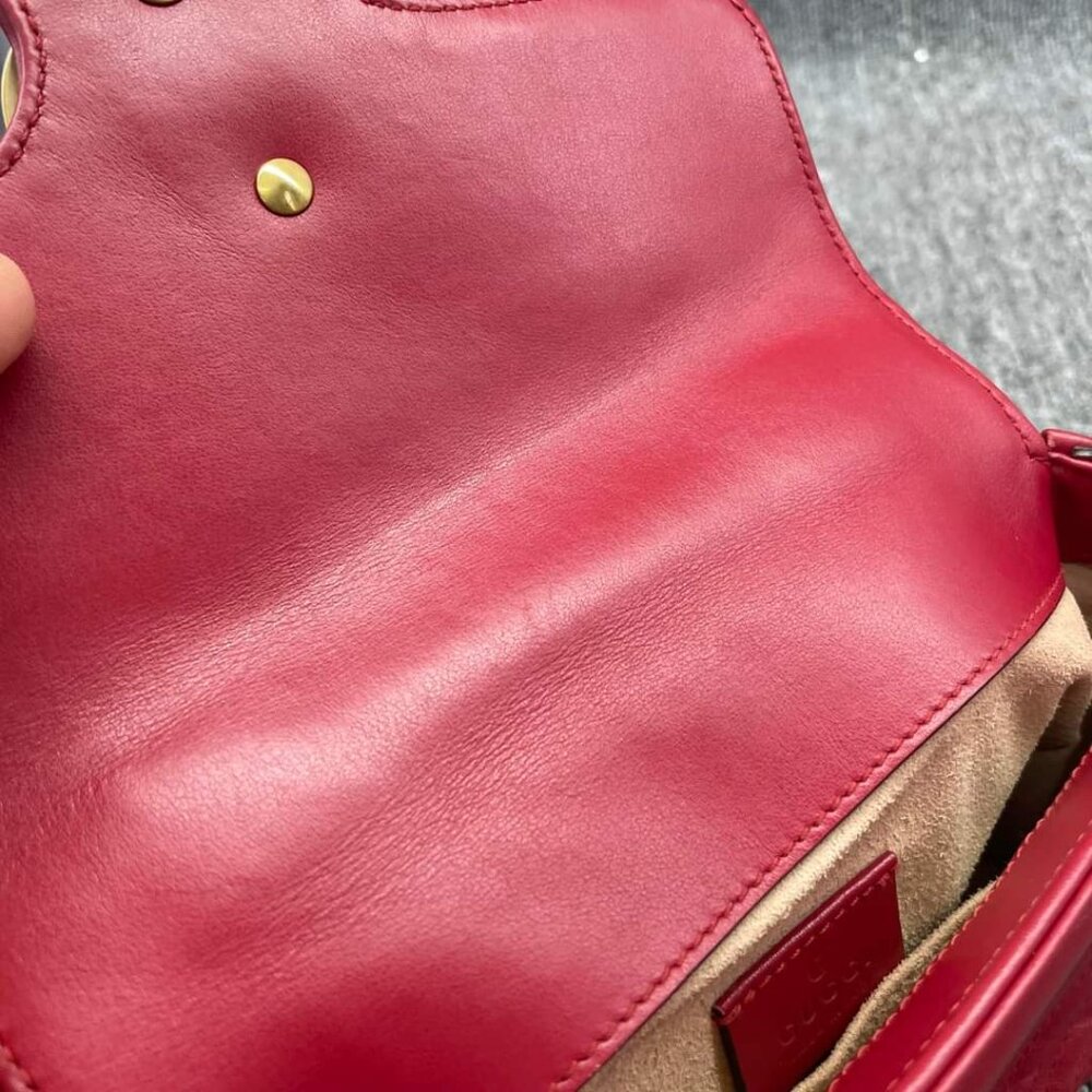 100% Authentic Gucci Marmont Mini Leather Shoulder Bag - Picture 13 of 16